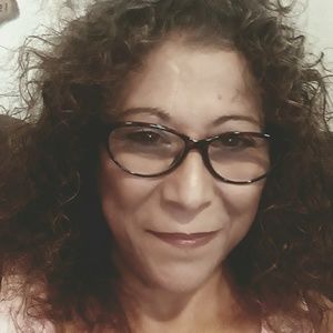 Meet your Posher, Carmen